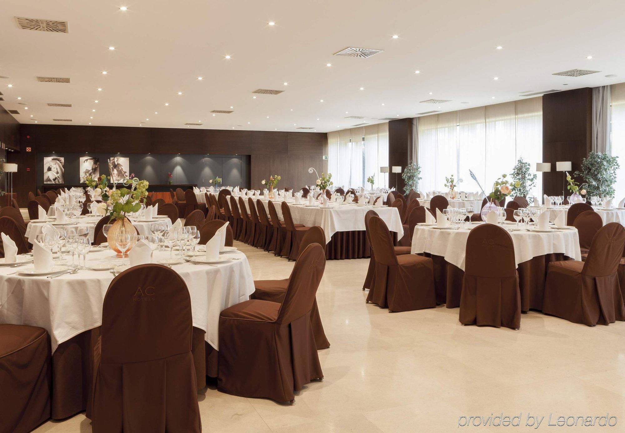 Ac Hotel Sevilla Forum By Marriott מראה חיצוני תמונה